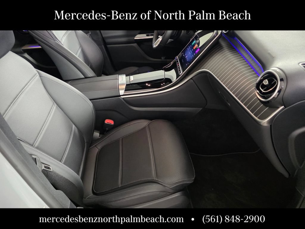 Certified 2026 Mercedes-Benz GLC 300 image 27