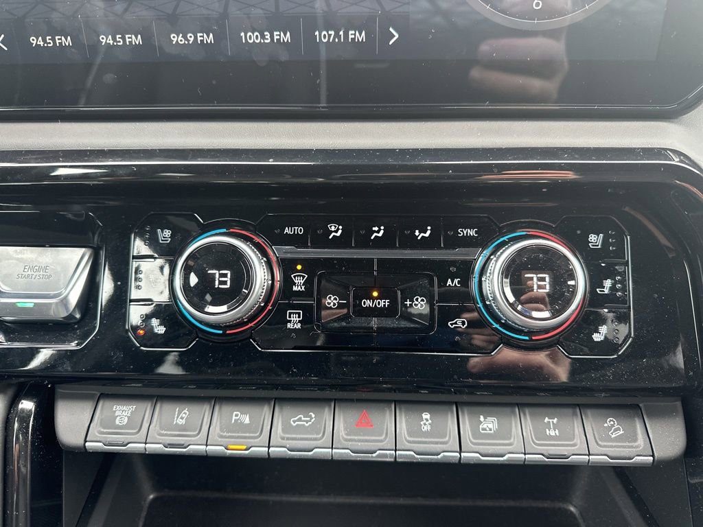 Used 2025 GMC Sierra 2500 AT4X image 23