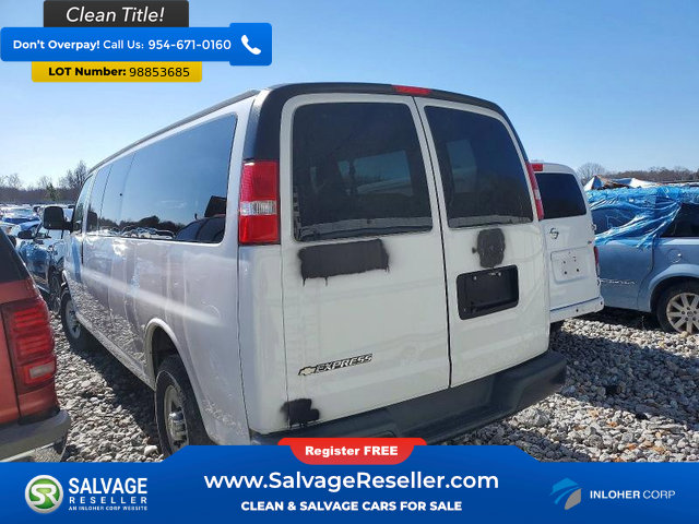 Used 2019 Chevrolet Express 3500 LS RWD image 3