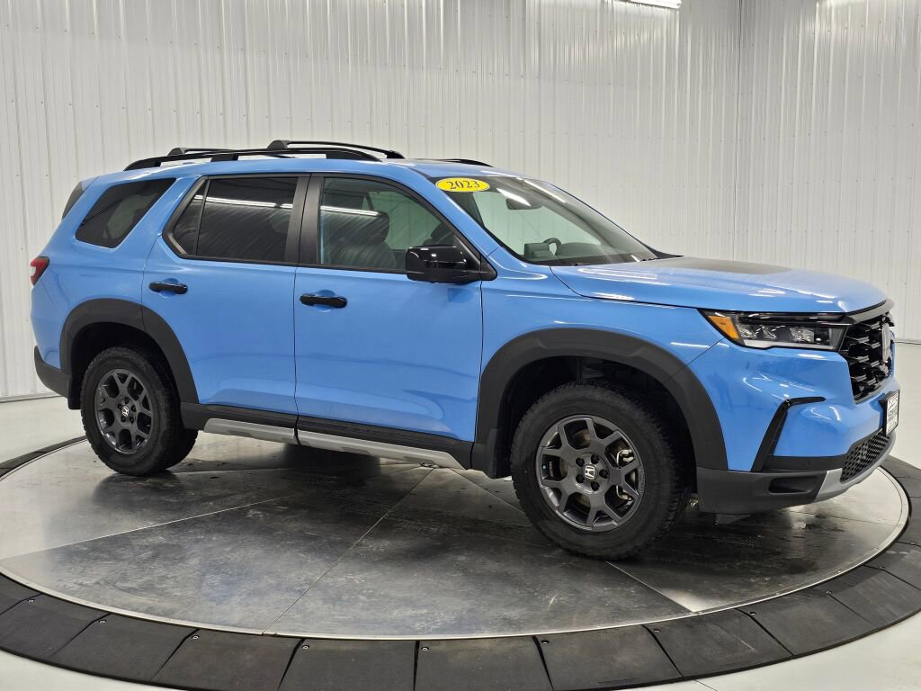 Certified 2023 Honda Pilot TrailSport image 7