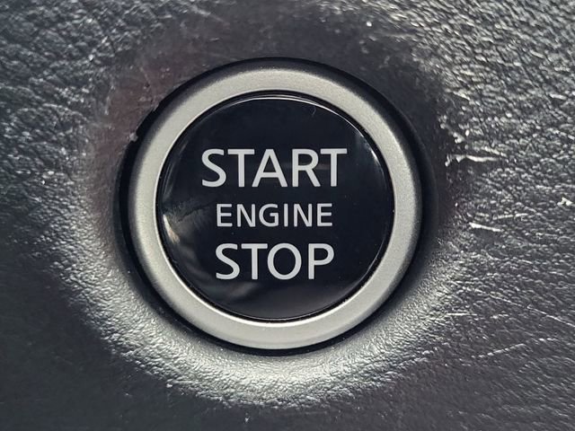 Used 2025 Nissan Frontier PRO-4X w/ Pro Premium Package image 19