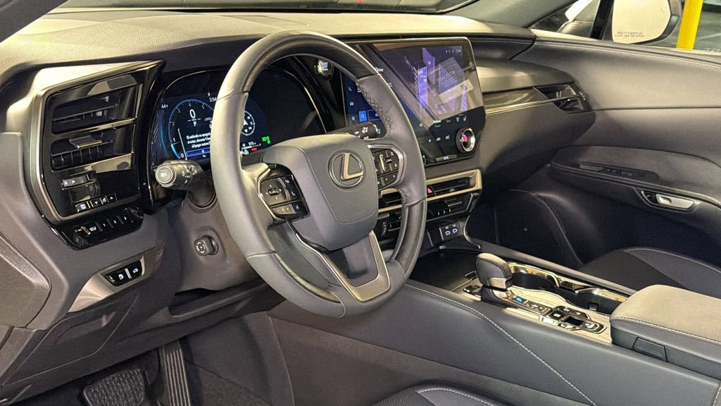 Certified 2025 Lexus RX 350 Premium w/ Accessory Package (A2) image 23