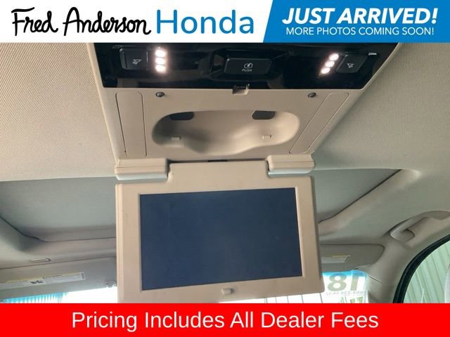 Used 2018 GMC Yukon SLT w/ Premium Edition RWD image 18