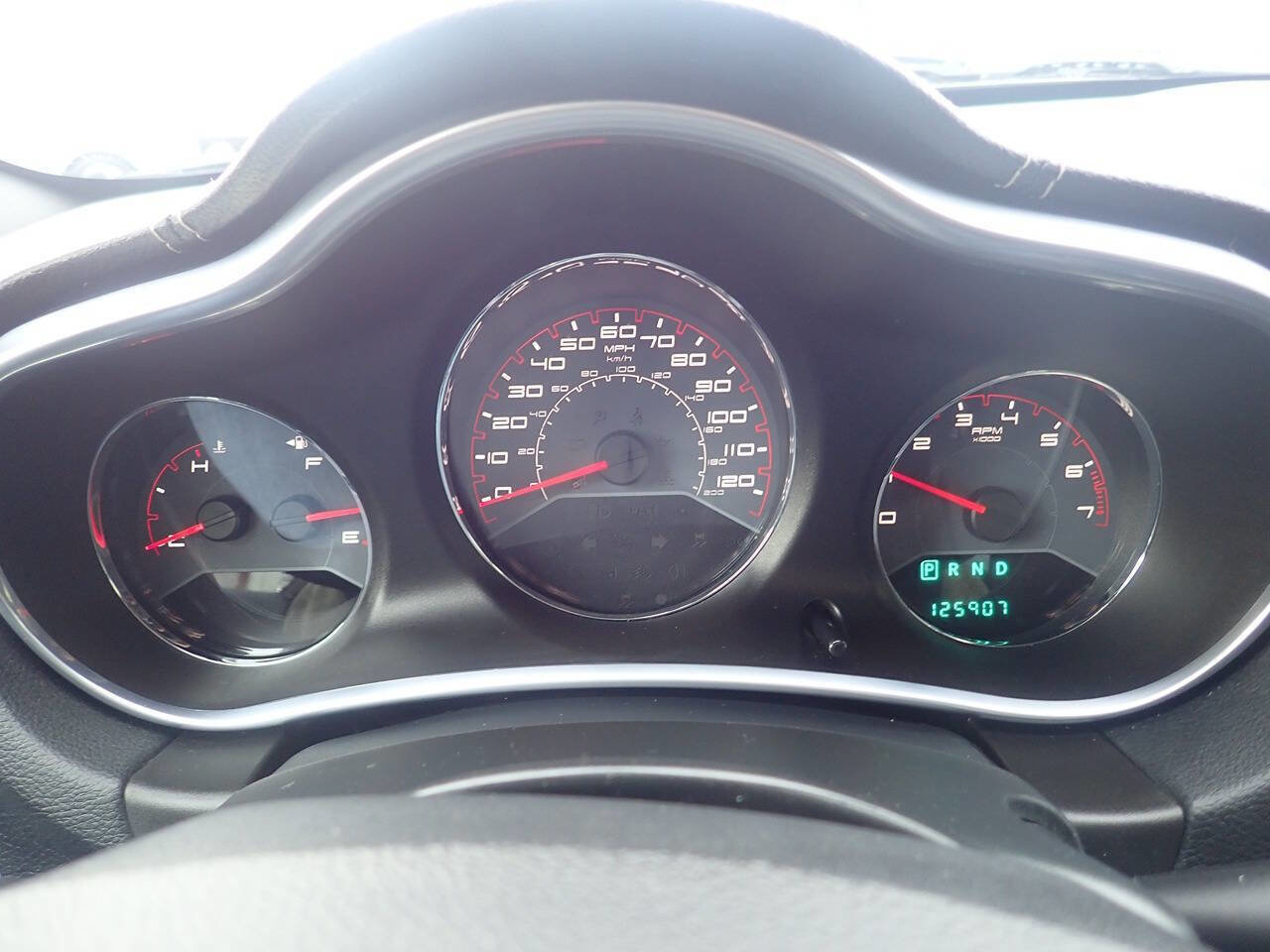 Used 2013 Dodge Avenger SE FWD image 4