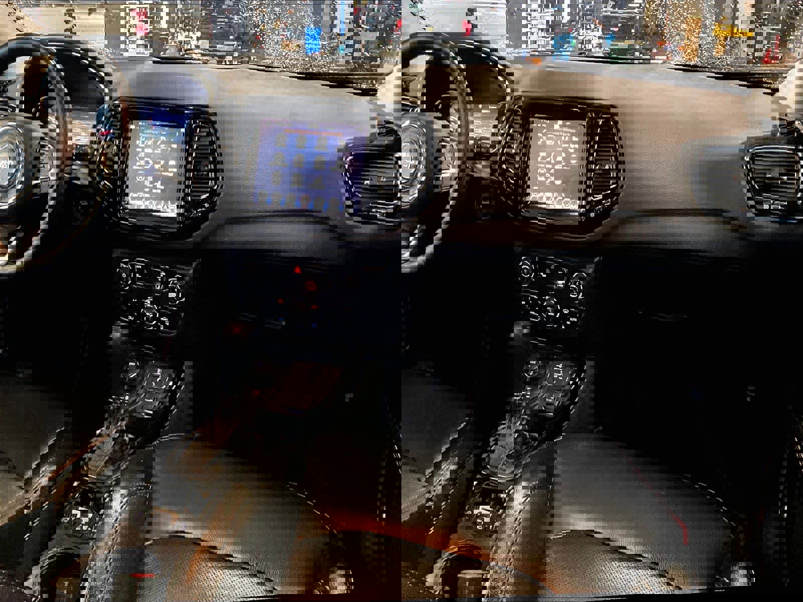 Used 2018 Jeep Compass Limited image 14