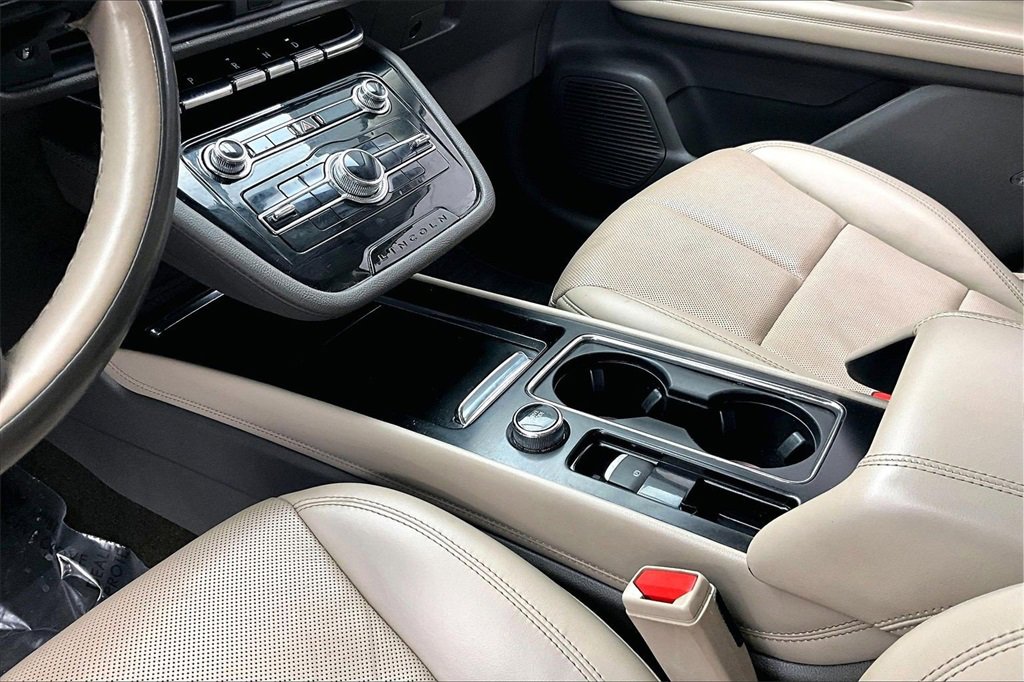 Used 2022 Lincoln Corsair FWD w/ Premium Package image 15