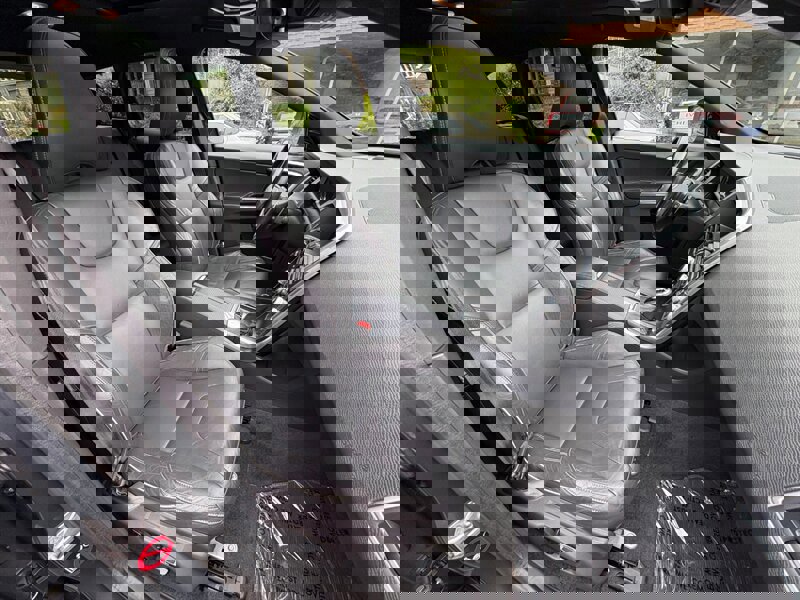 Used 2015 Volvo XC60 T6 R-Design Platinum image 13