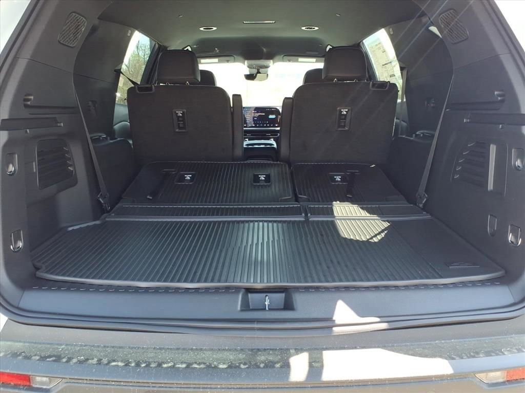New 2026 Chevrolet Traverse LT FWD image 21