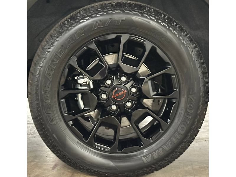 Used 2026 Nissan Armada PRO-4X AWD/4WD image 11