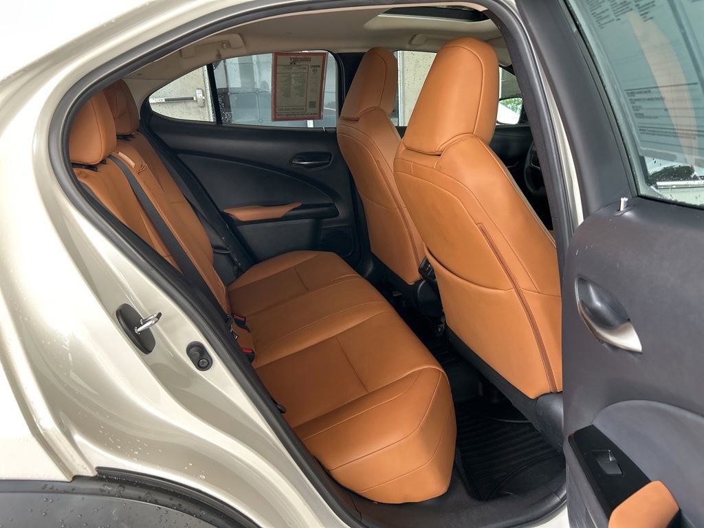 Used 2020 Lexus UX 200 w/ Premium Package image 25