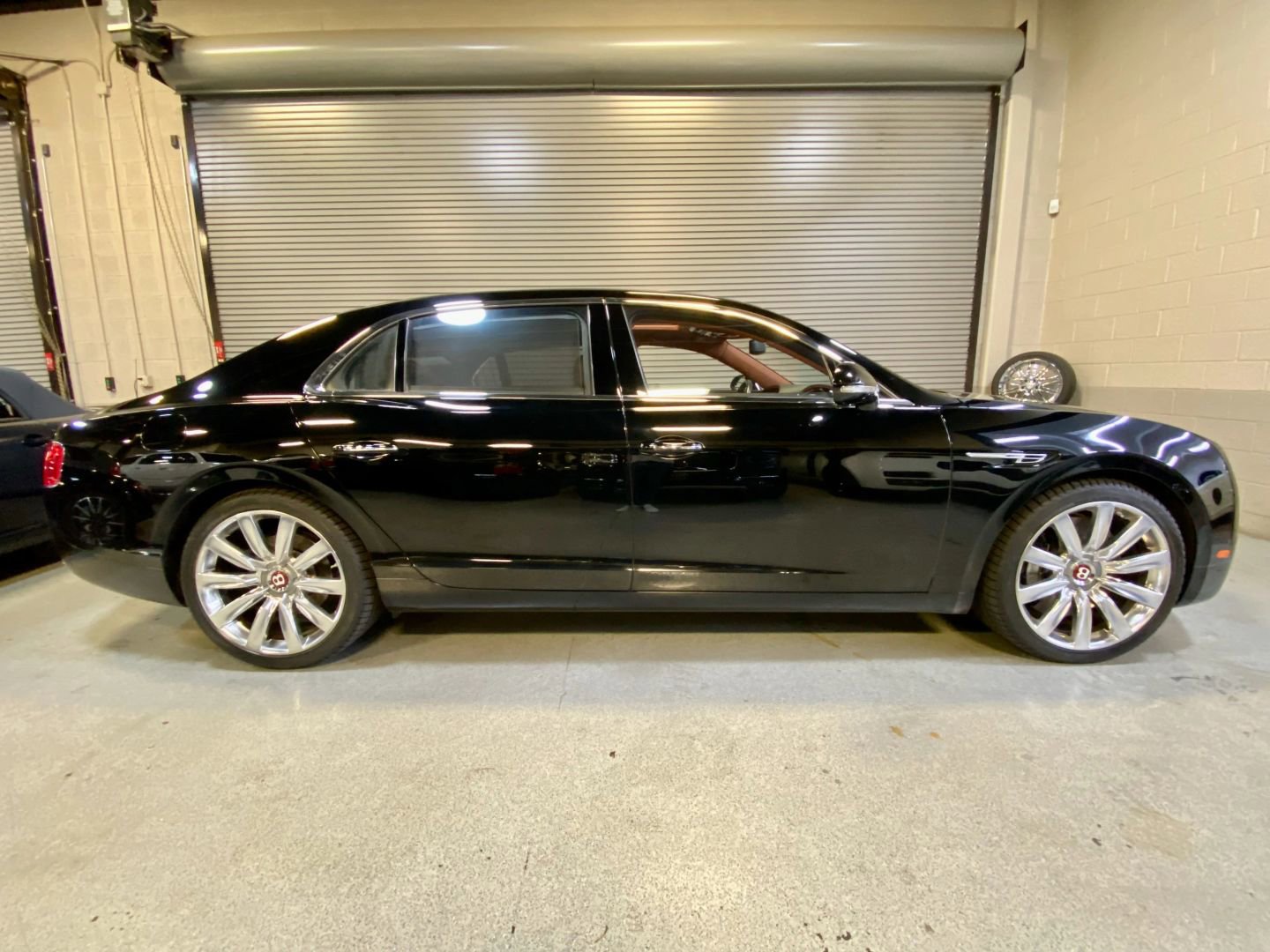 Used 2015 Bentley Flying Spur V8 AWD/4WD image 12