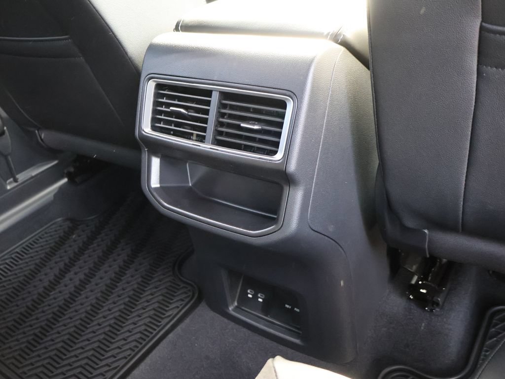 New 2026 Volkswagen Atlas Cross Sport SE AWD/4WD image 30