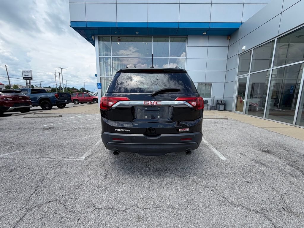 Used 2019 GMC Acadia SLT AWD/4WD image 4