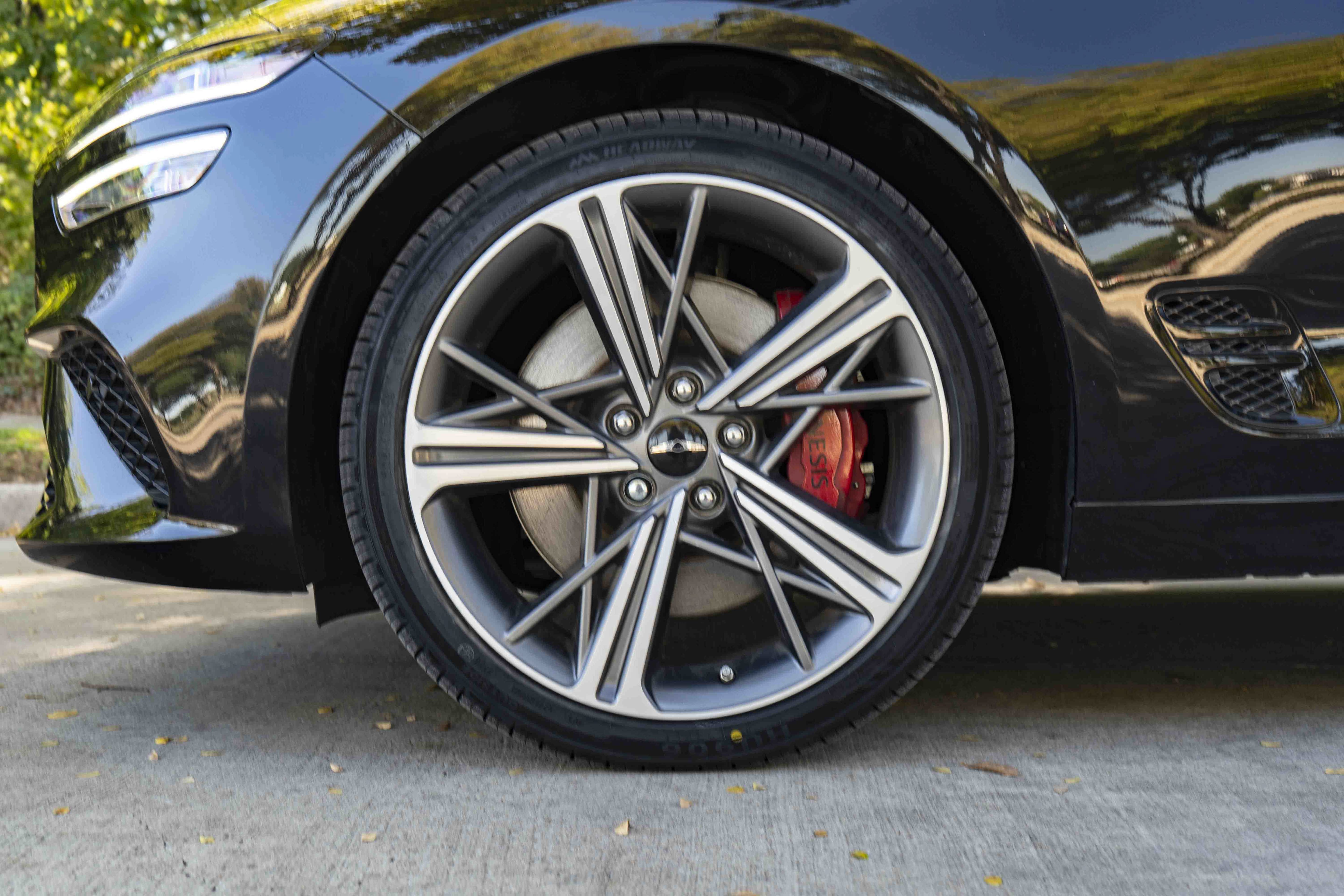 Used 2024 Genesis G70 3.3T Advanced w/ Sport Prestige Package RWD image 14