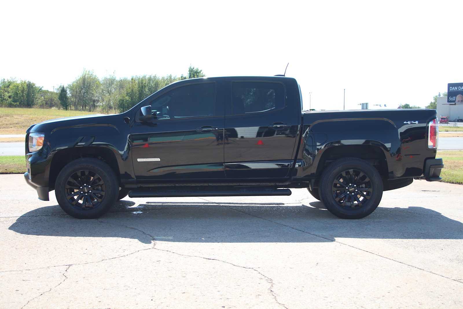 Used 2022 GMC Canyon Elevation w/ Elevation Premium Package AWD/4WD image 7