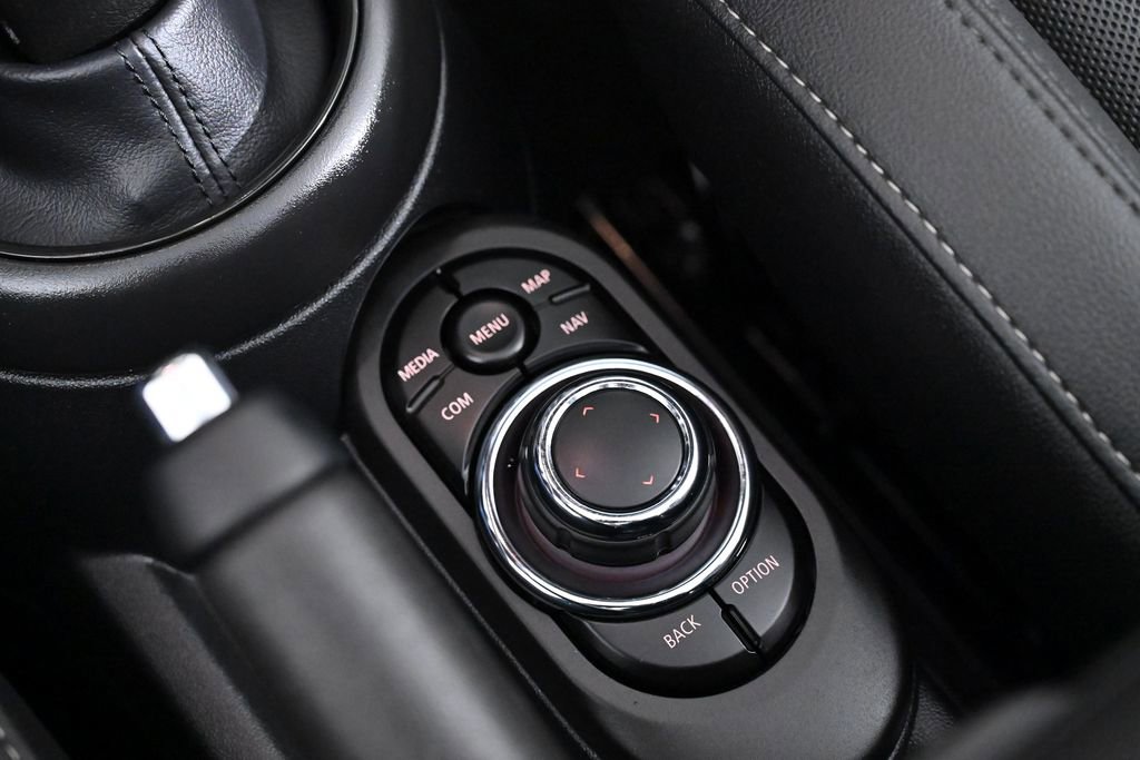 Used 2024 MINI Cooper S image 25