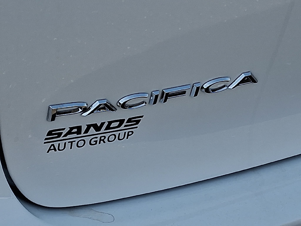 New 2027 Chrysler Pacifica Select AWD/4WD image 20