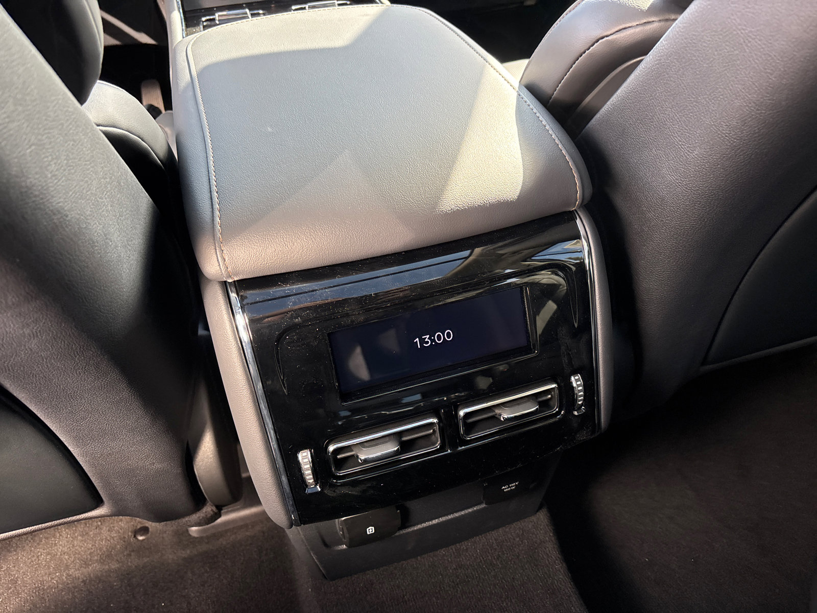 New 2026 Lincoln Aviator Reserve AWD/4WD image 32