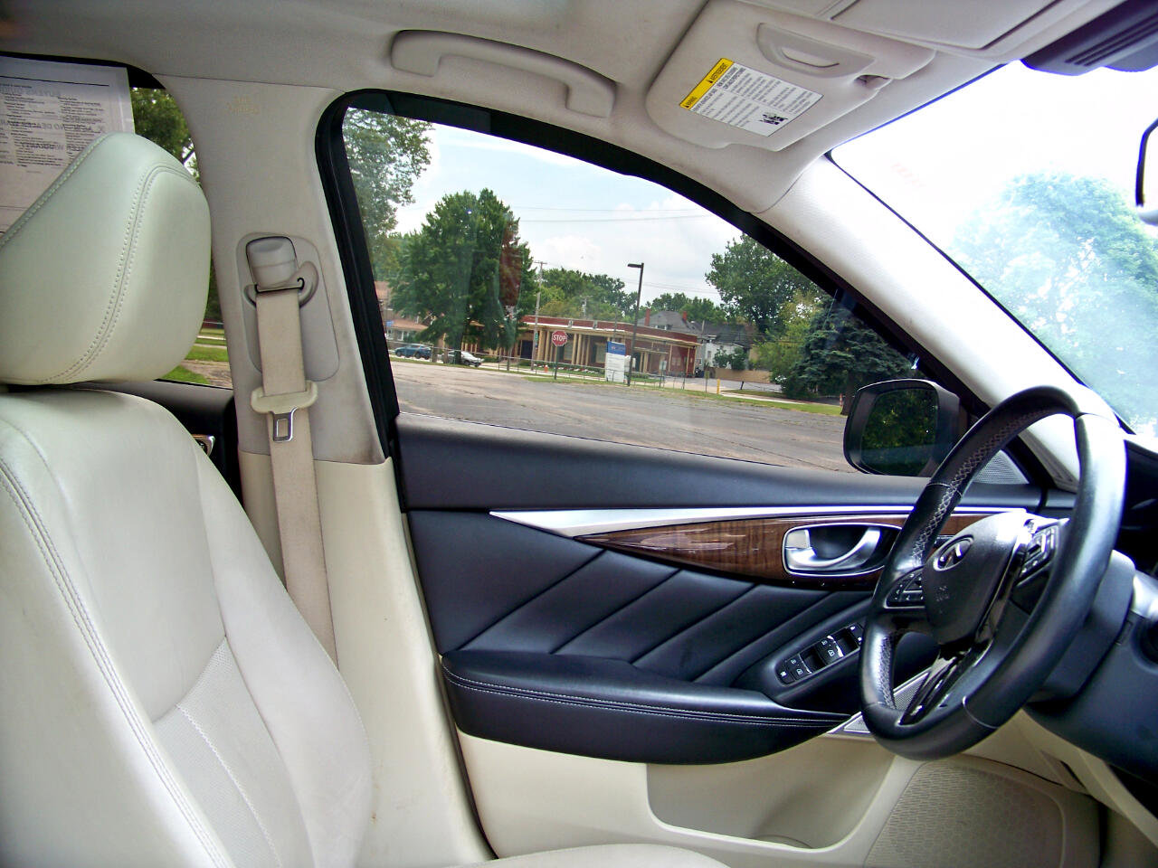 Used 2018 INFINITI Q50 Luxe w/ Cargo Package (L95) image 13