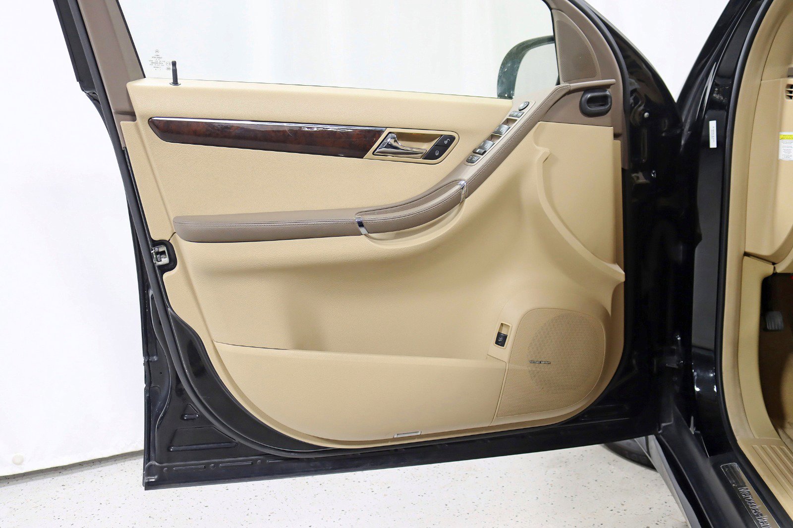 Used 2007 Mercedes-Benz R 500 4MATIC image 31