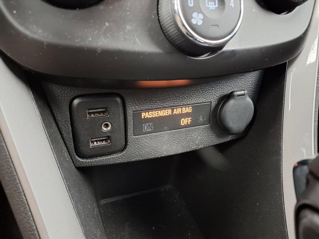 Used 2020 Chevrolet Trax LT w/ LT Convenience Package image 6