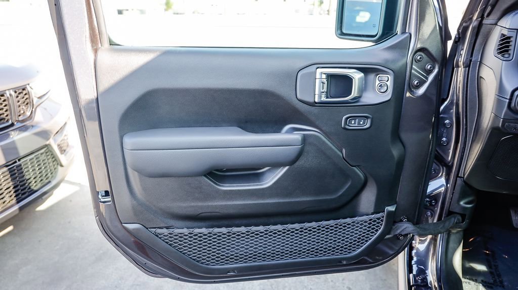 New 2025 Jeep Wrangler Unlimited Rubicon image 22