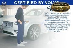 Used 2025 Volvo XC40 B5 Plus AWD/4WD image 8