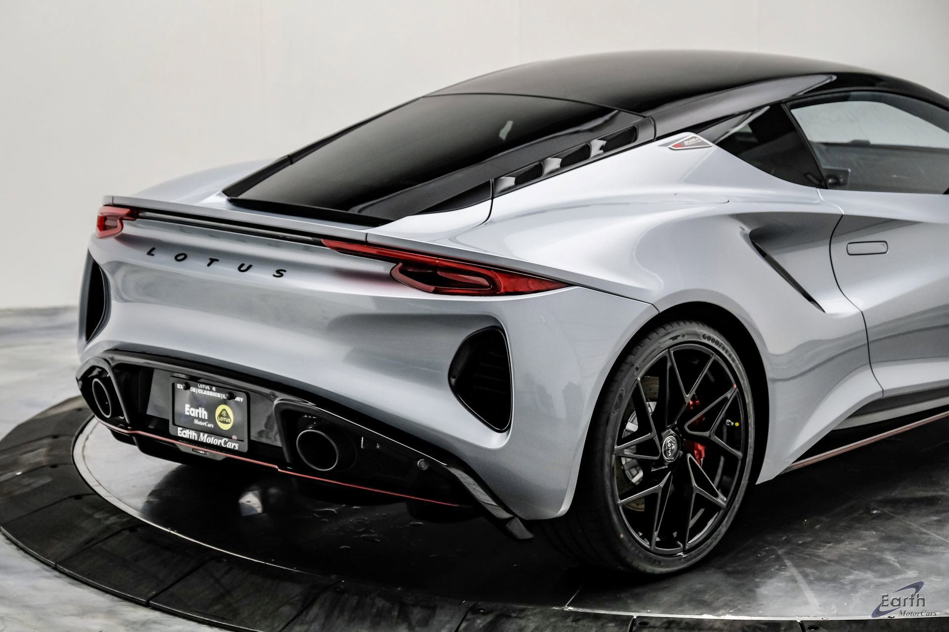 New 2026 Lotus Emira SE image 20