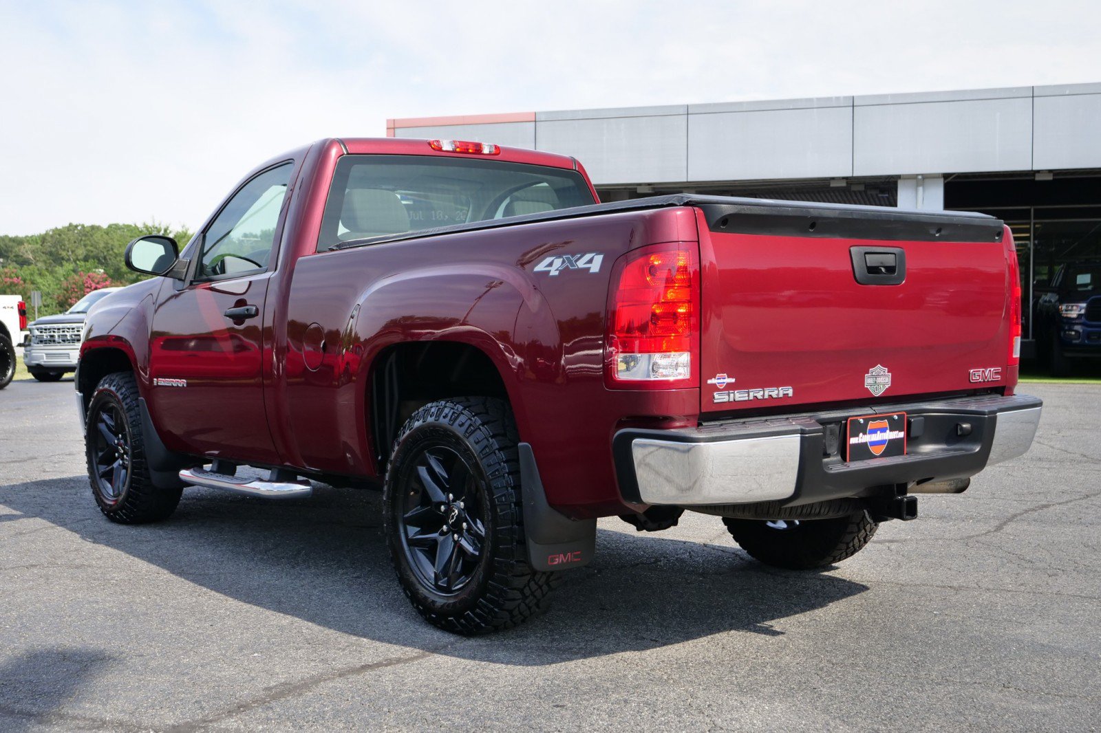 Used 2009 GMC Sierra 1500 W/T AWD/4WD image 7