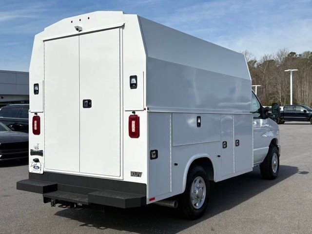 New 2025 Ford E-350 and Econoline 350 Super Duty w/ Power Equipment Group image 5