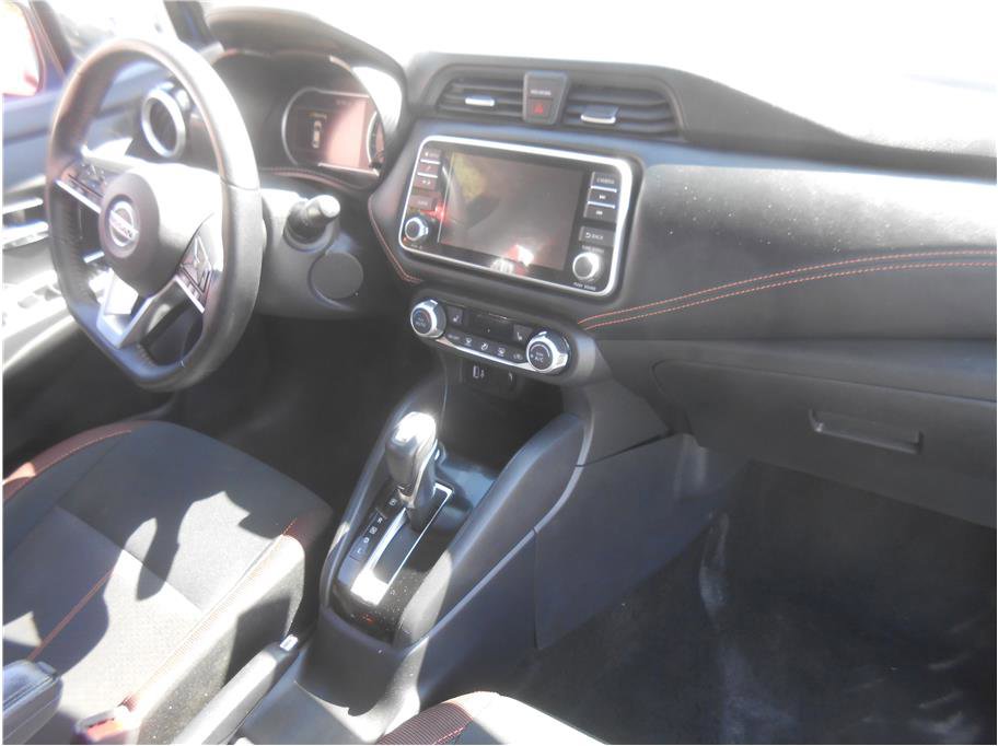Used 2020 Nissan Versa SR image 9