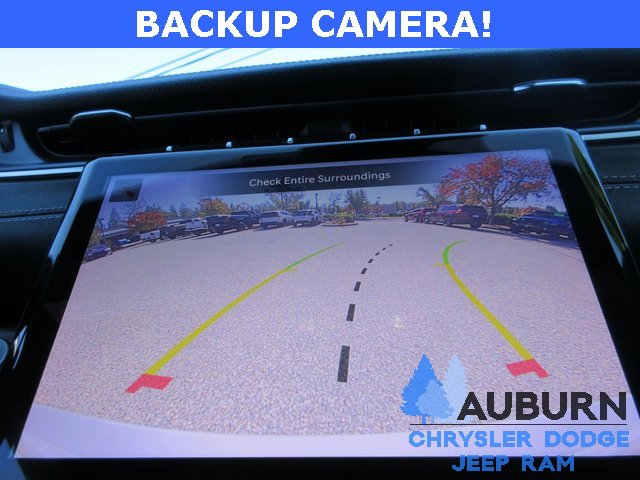 Used 2024 Jeep Grand Cherokee Limited image 25