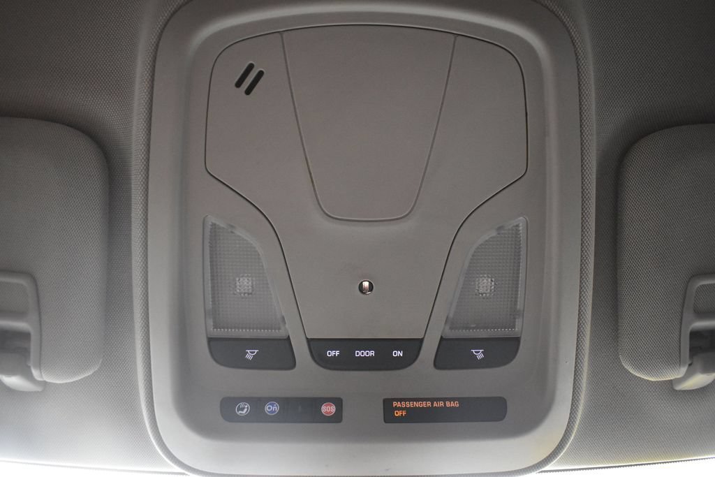 Used 2020 Chevrolet Impala LT FWD image 21