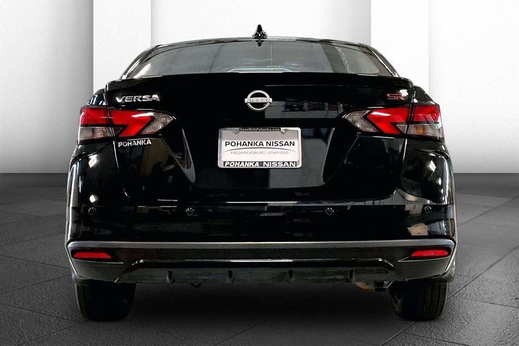 Used 2025 Nissan Versa SR w/ Trunk Package image 3