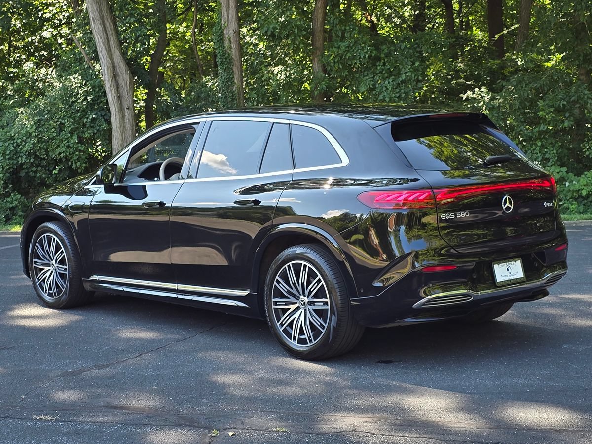 Used 2023 Mercedes-Benz EQS 580 4MATIC SUV image 4