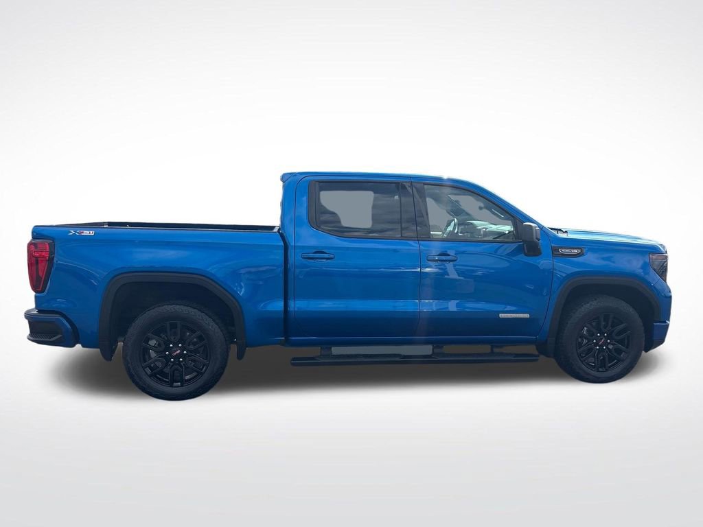 Used 2023 GMC Sierra 1500 Elevation w/ X31 Off-Road Package AWD/4WD image 9