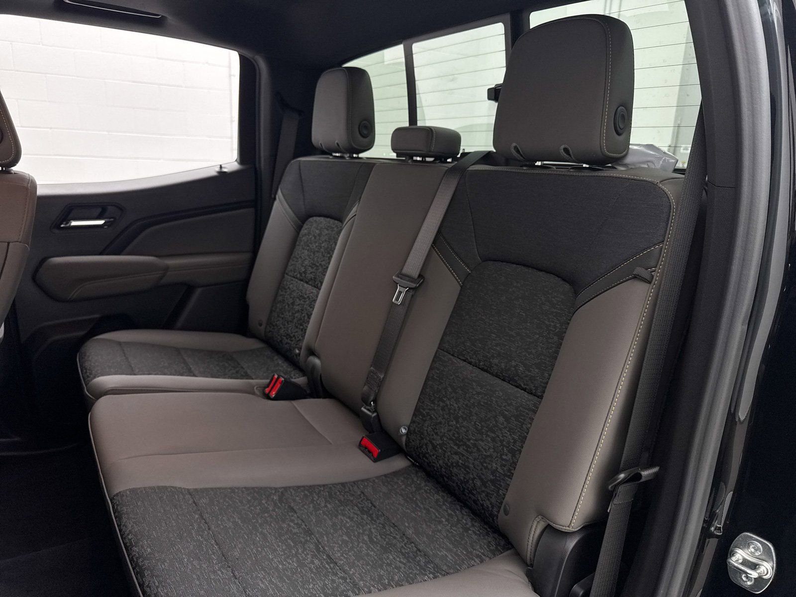 Used 2024 Chevrolet Colorado ZR2 image 23