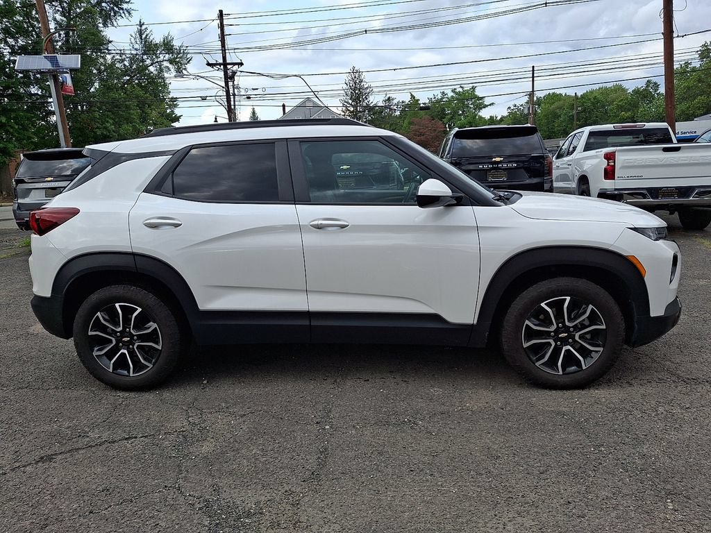 Certified 2023 Chevrolet TrailBlazer ACTIV w/ Technology Package FWD image 9