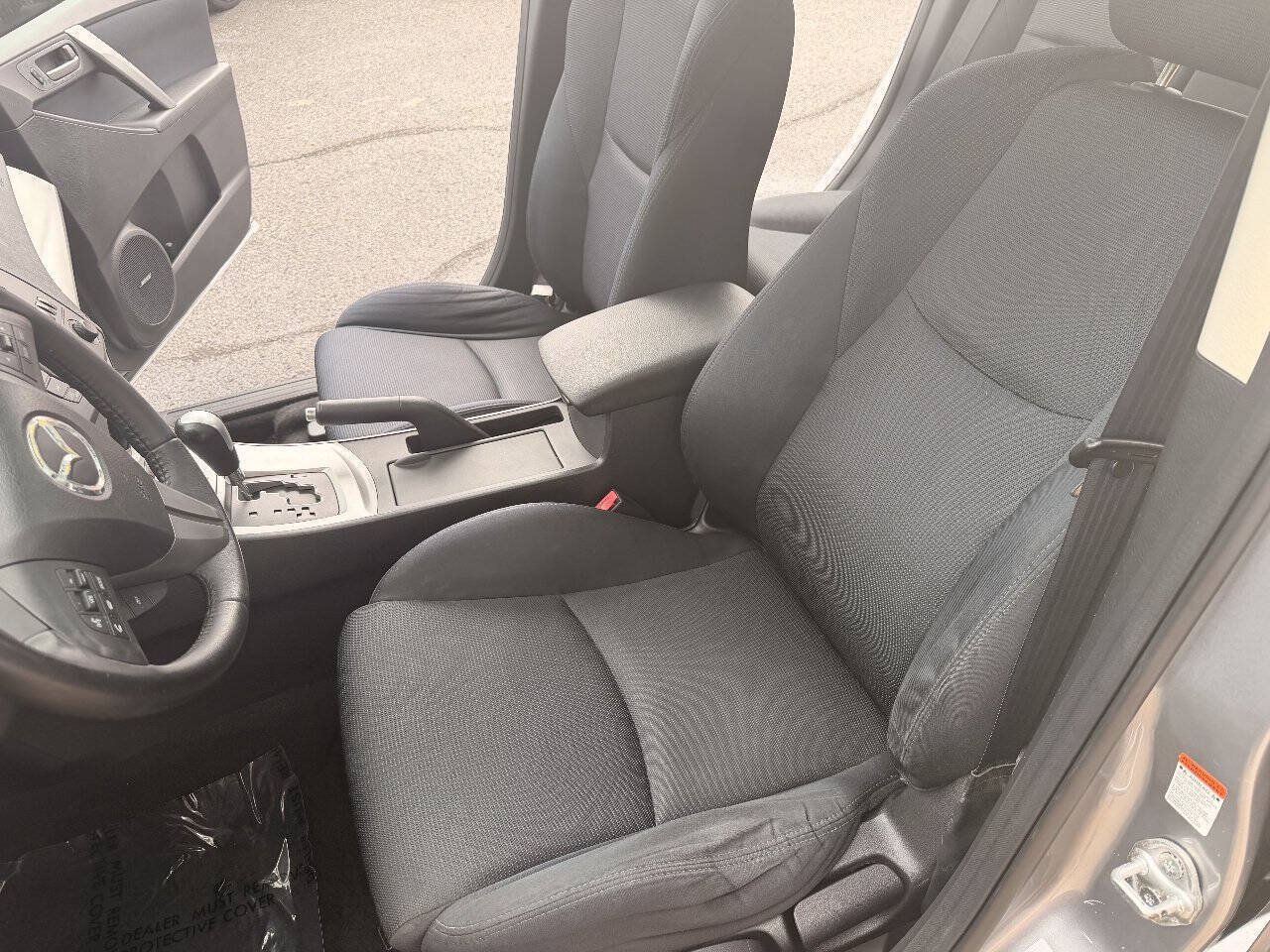 Used 2010 MAZDA MAZDA3 s Sport FWD image 10