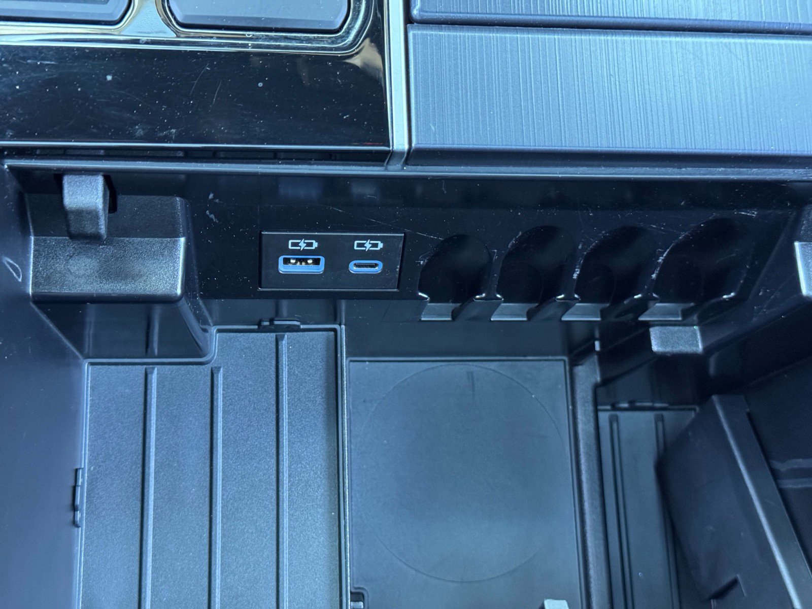 Used 2024 Toyota Sequoia Platinum image 35