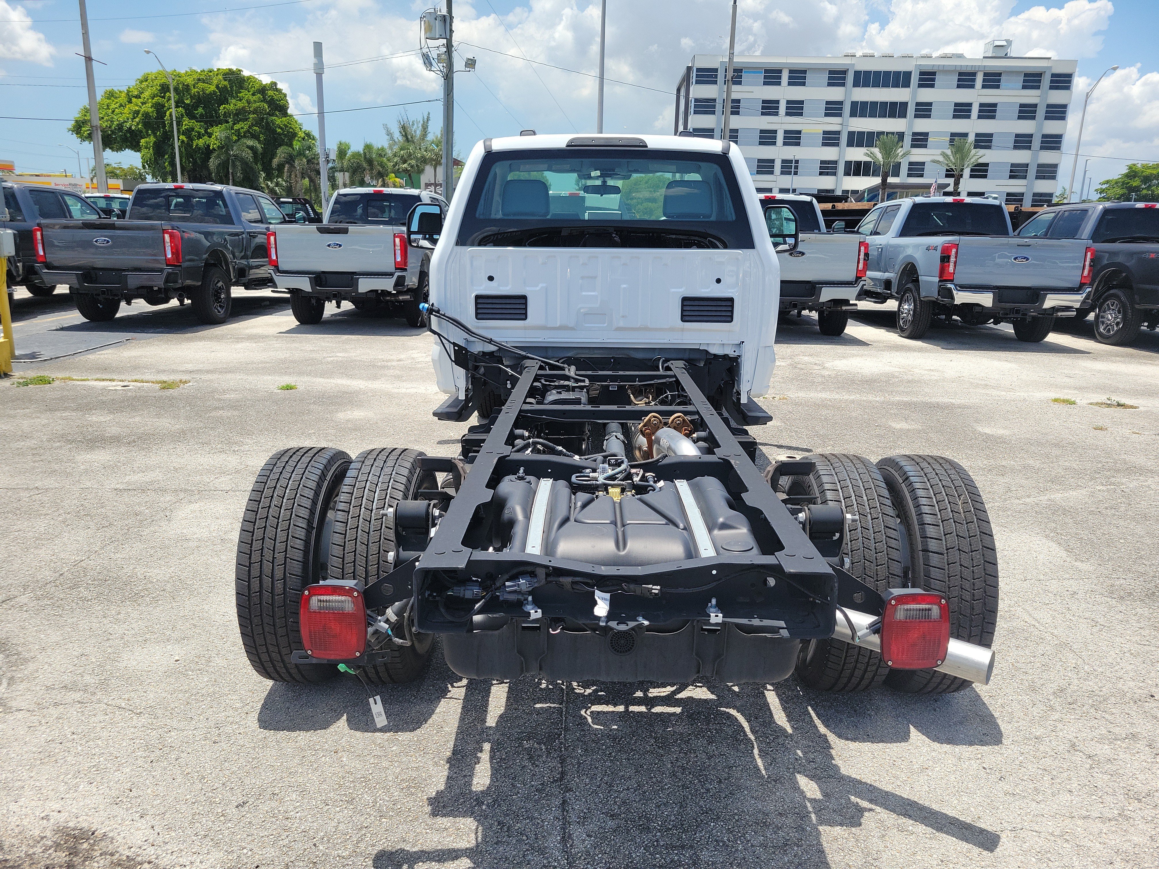 Used 2024 Ford F350 XL w/ XL Chrome Package AWD/4WD image 5