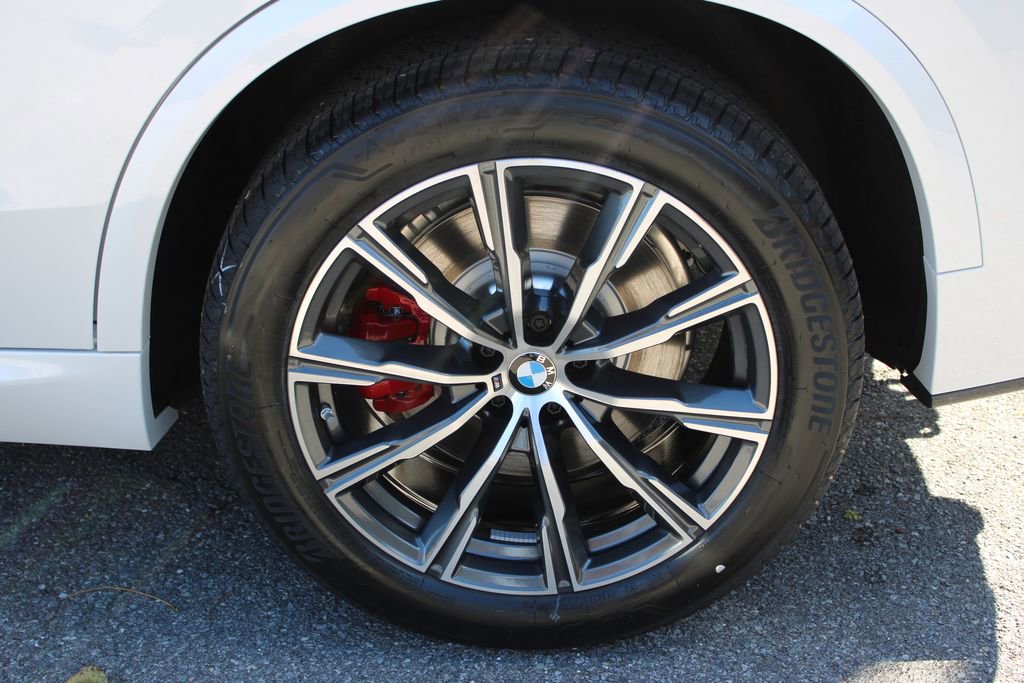 New 2026 BMW X5 M60i w/ Climate Comfort Package image 34