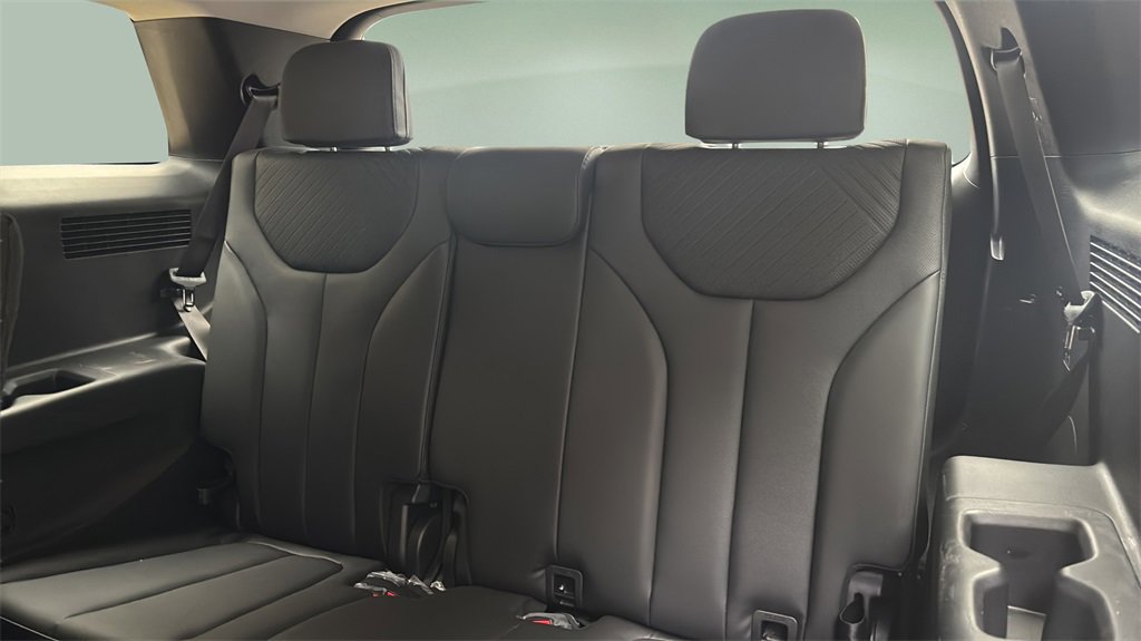Certified 2025 Hyundai Palisade SEL image 12