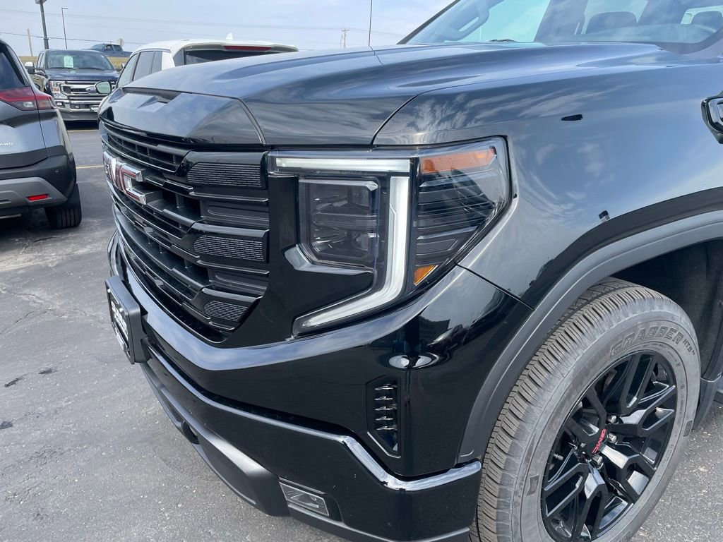 Used 2022 GMC Sierra 1500 Elevation image 36