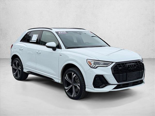 Used 2023 Audi Q3 2.0T Premium Plus w/ Premium Plus Package AWD/4WD image 3