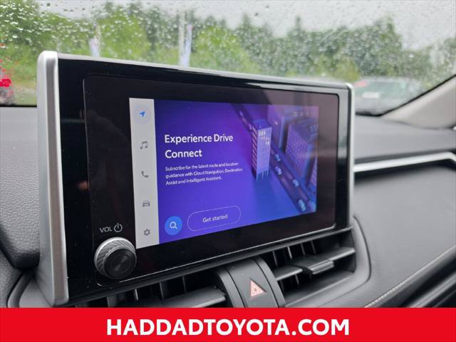 Certified 2024 Toyota RAV4 LE AWD/4WD image 18