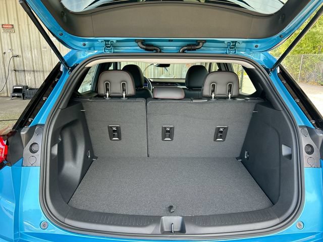 New 2027 Chevrolet Bolt RS w/ Technology Package FWD image 24