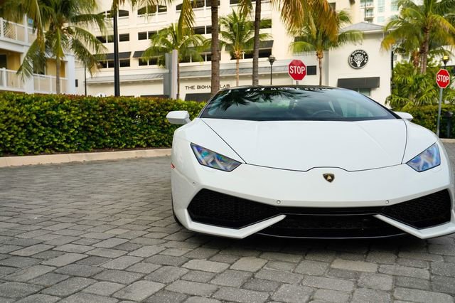 Used 2016 Lamborghini Huracan LP 610-4 Avio image 6