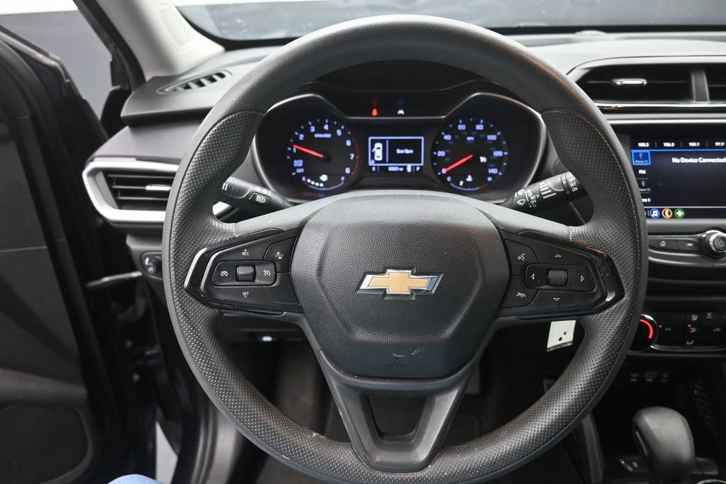 Used 2021 Chevrolet TrailBlazer LS FWD image 6