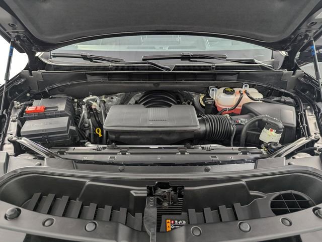 Used 2025 GMC Yukon AT4 Ultimate image 9